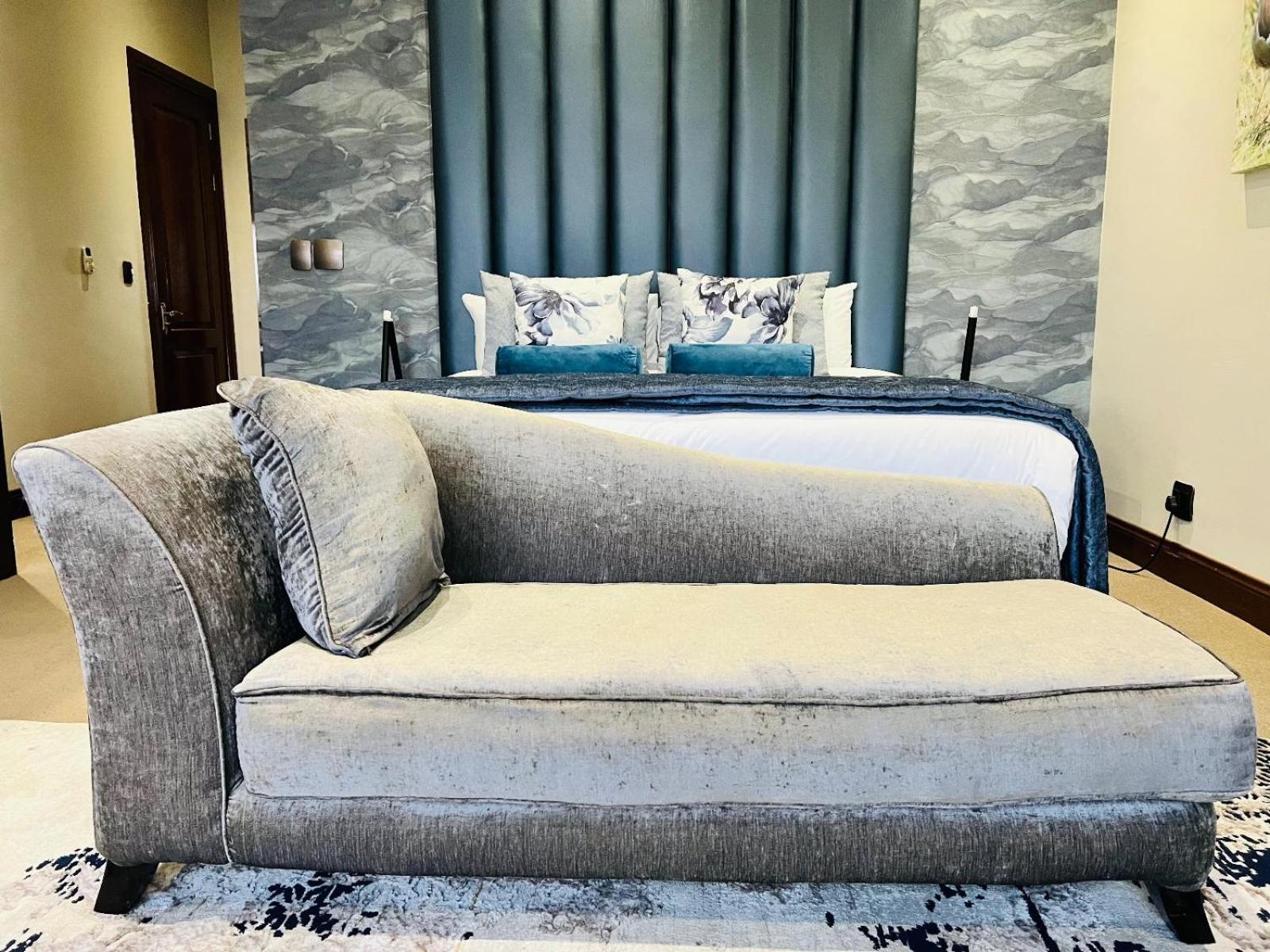 One O Eight Boutique Hotel ベノニ エクステリア 写真