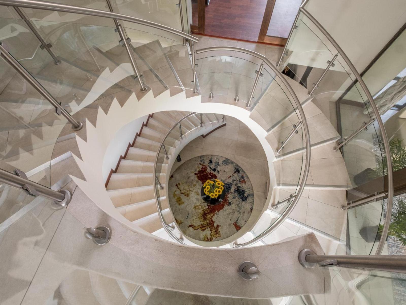 One O Eight Boutique Hotel ベノニ エクステリア 写真