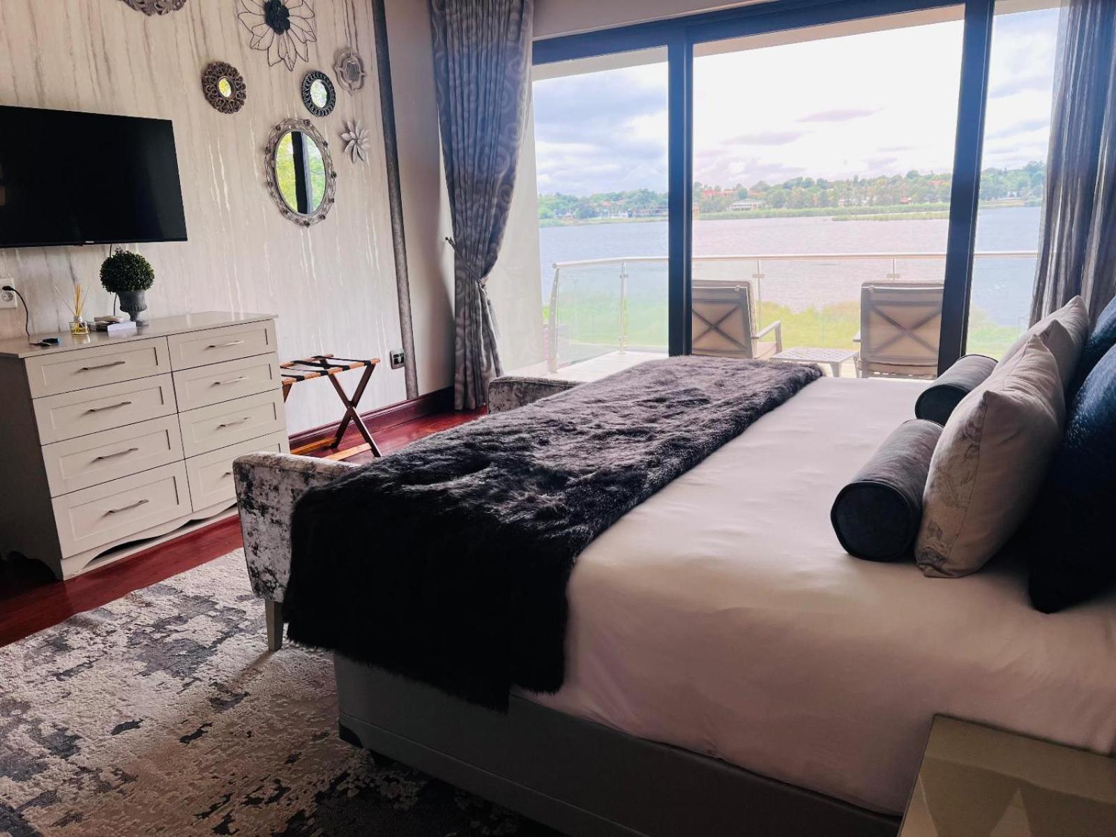 One O Eight Boutique Hotel ベノニ 部屋 写真